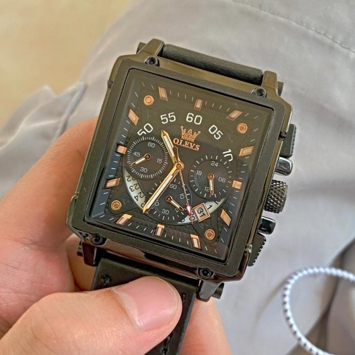 全新品牌手表多功能运动计时夜光带日历男士手...