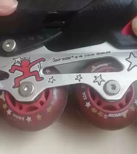 儿童溜冰鞋，旱冰鞋，单排轱辘，品牌：金峰，...