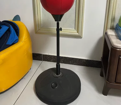 儿童拳击玩具，买回来孩子没玩过就，一直吃灰...