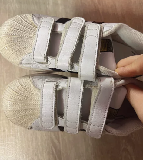 adidas贝壳头运动鞋 男女同款 感兴趣...