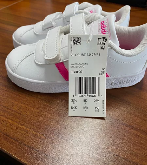 全新，阿迪婴童款EG3890，内长16厘米...