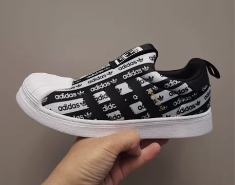 全新阿迪贝壳鞋，1.5UK，内长205 实...