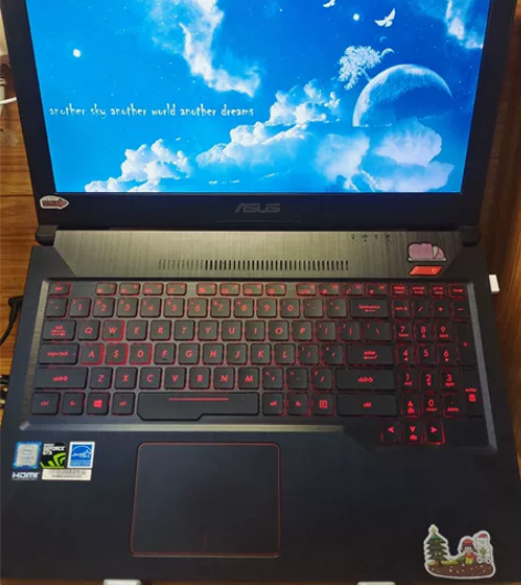 出飞行堡垒FX63VD，游戏本，没玩过游戏...