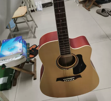 兰可新手吉他 八成新 闲置出 新手吉他，追...