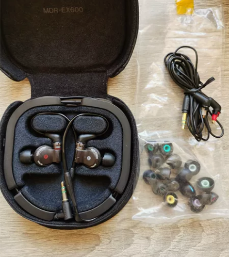 出索尼经典大动圈耳机SONY MDR EX...