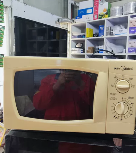 微波炉，功能正常。 感兴趣的话点“我想要”...