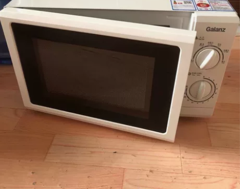格兰仕微波炉 八成新，满足日常所需，省时省...