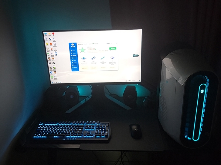 外星人r11台式电脑，去年下半年购入，配置...