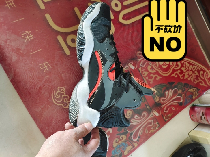 李宁空袭6篮球鞋，  正规实体店购入，不是...