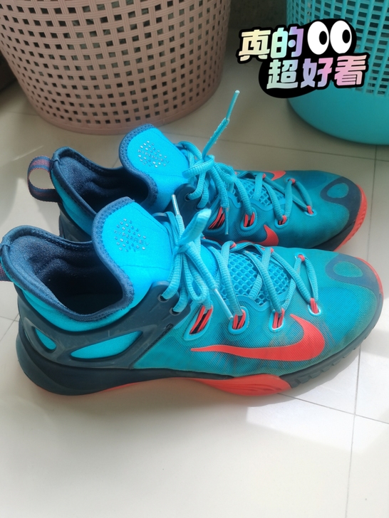 篮球鞋太多了，出一双。nike zoom ...