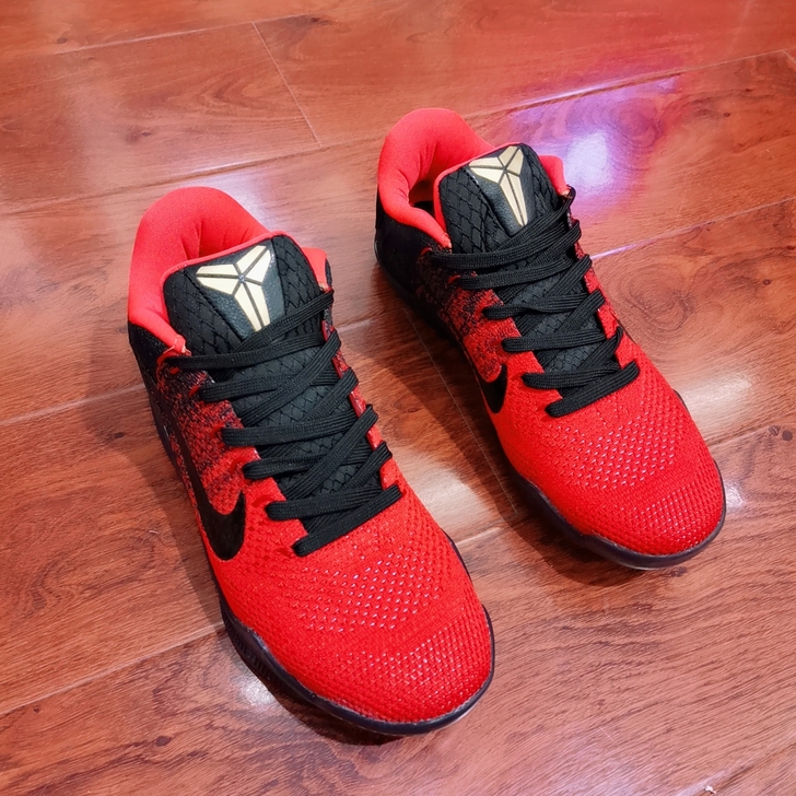 [清仓]科比11代气垫篮球鞋40/41/4...