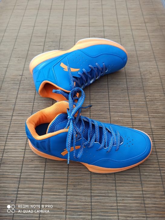 42.5码安踏篮球鞋