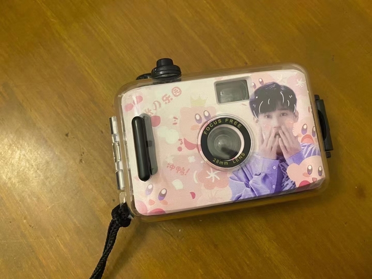 时代少年团and和成员原创胶卷相机 国庆以...