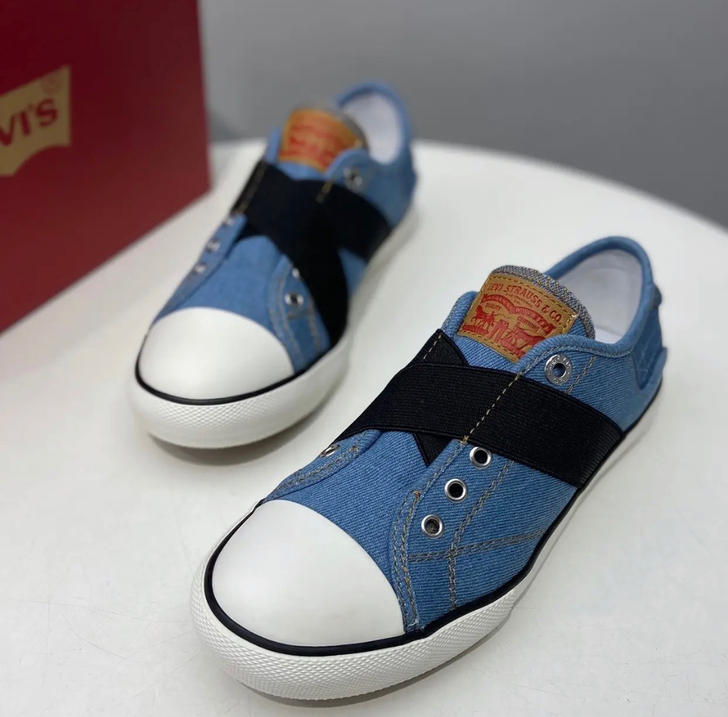 Levi##amp；#39；s牛仔布鞋，3...