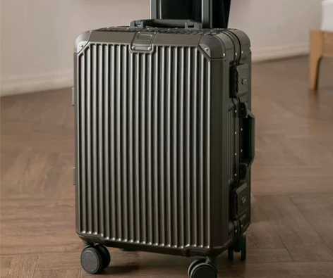 MiYO仓库处理一批高质量TSA海关锁拉杆...