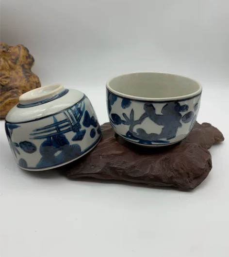 日本回流 九谷春峰 蓝色胶质釉手绘画片 杯...