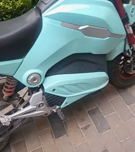 2021年4月份出的 没怎么开过 轮胎基本...