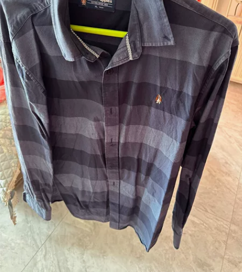 暇步士男士衬衣，尺码xl，保证正品，新旧如...