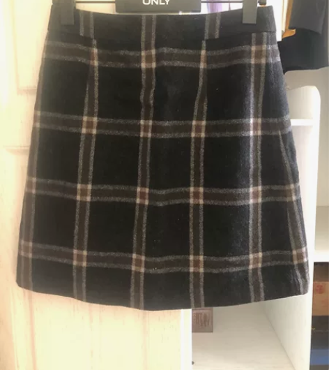 冬款外穿毛呢A字裙，M码，30包邮！ 感兴...