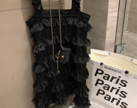 夏日聚会风吊带露肩直筒蛋糕裙2022时髦新...