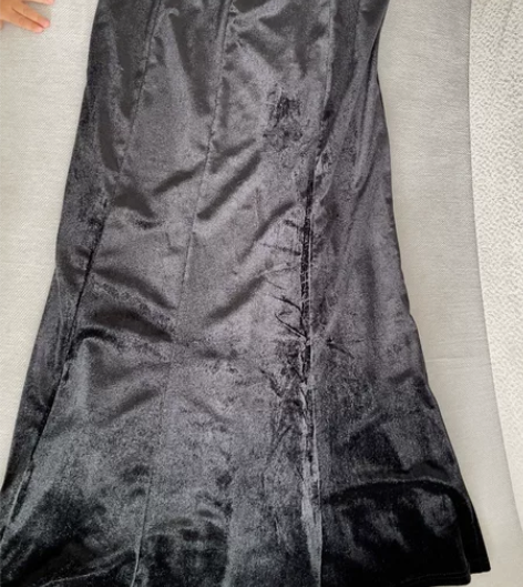 全新丝绒鱼尾裙 感兴趣的话点“我想要”和我...