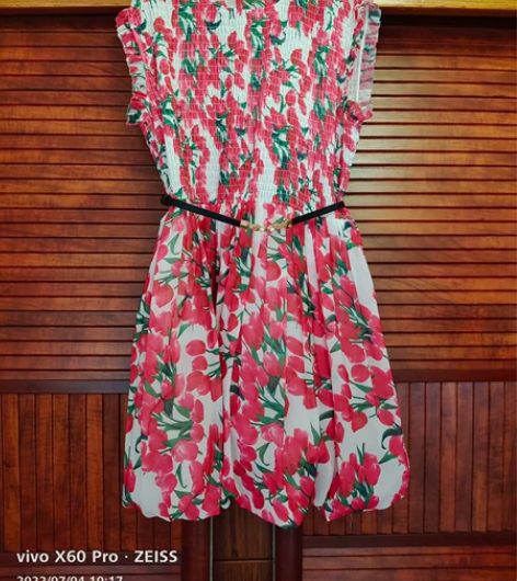 粉色郁金香花苞裙，125斤以下可穿 本人1...