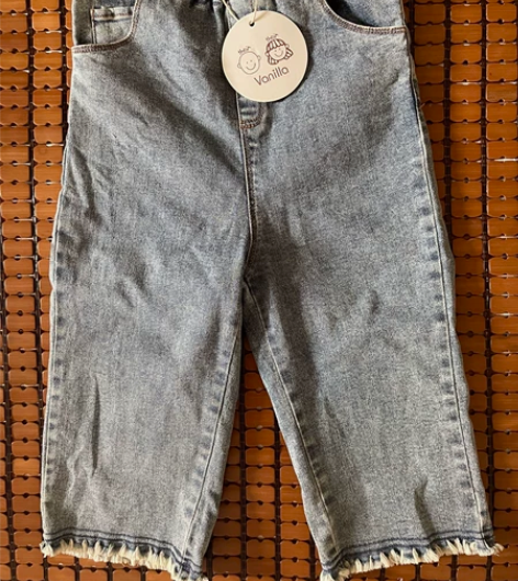 全新香草家120码女童七分牛仔裤。穿夏秋实...