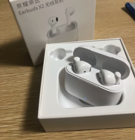 荣耀亲选X2无线耳机 专卖店赠品 孩子习惯...