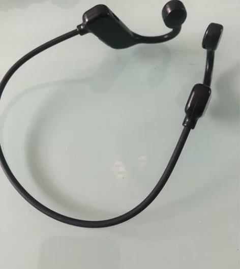 骨传感蓝牙运动耳机。之前健身的时候购买。不...