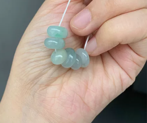 翡翠a货平安扣散珠飘花飘金丝阳绿色扣子多宝...