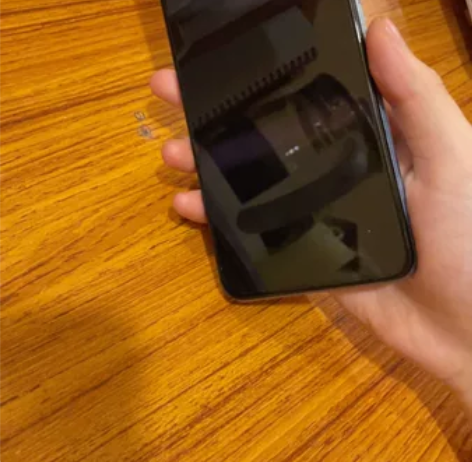 99新 VIVO Y30 上半年在专卖店买...