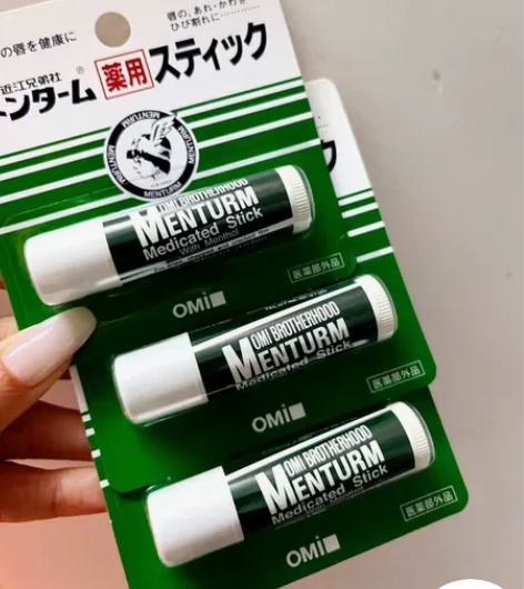 日本OMI近江兄弟薄荷润唇膏保湿滋润补水防...