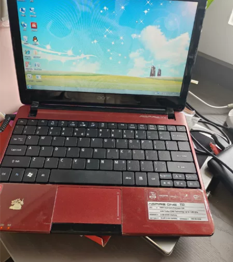 宏基722，无维修，带电源线。型号见以下图...