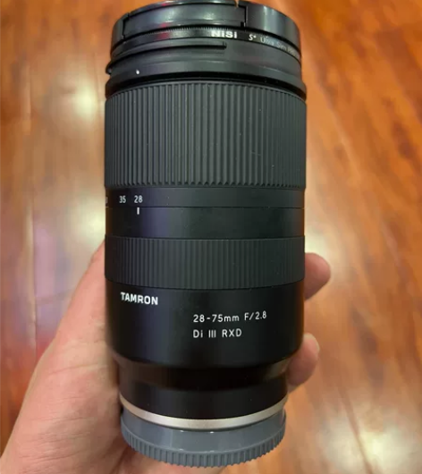 腾龙28-75F2.8镜头，成色很好，无磕...