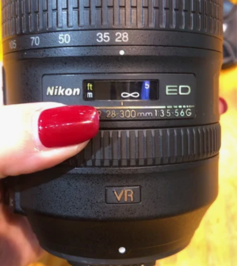 尼康28-300 VR G款镜头  成色很...