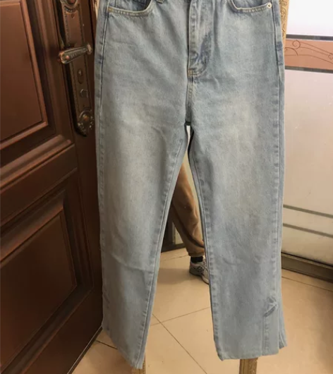 牛仔裤都是S码 有弹力  8成新  低价出...
