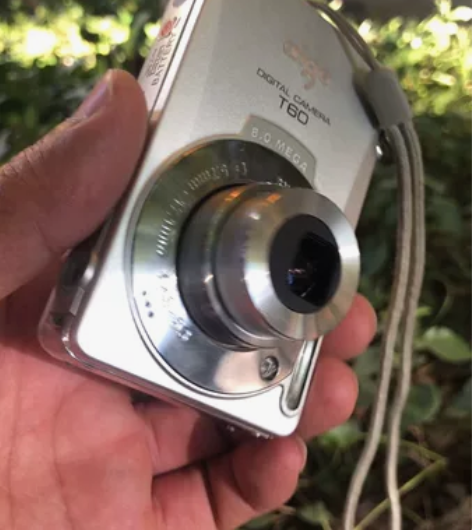 爱国者t60 800万像素，3倍变焦，成色...