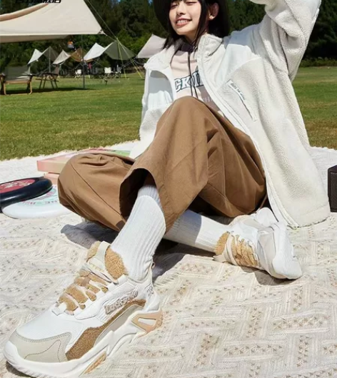 双十一激情下单,多买了一双,过冬必备时尚棉...