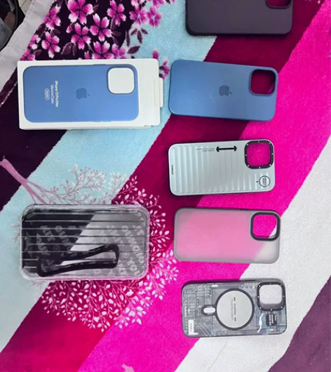 买iPhone13 pro max手机壳，...