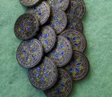 民国时期徽章，铜制，直径29mm。单价40...