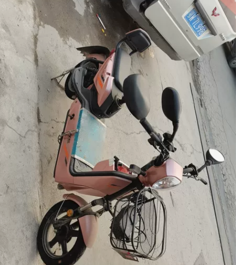 买到用了一个月，老婆不感骑，放在家里放了半...