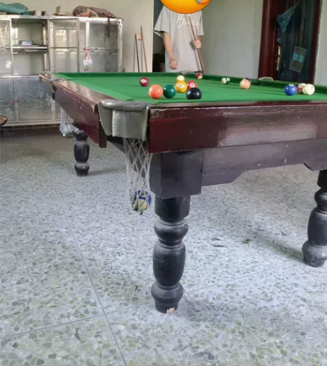 桌球台 台球桌 800 送五支球杆 一套球...