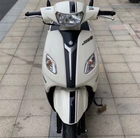 22年上牌三个月的巧格i 雅马哈 踏板摩托...