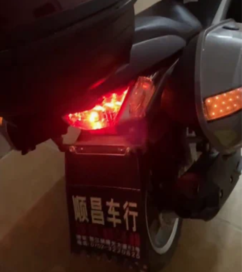 立雅猛兽150，国四电喷发动机。本车购于2...