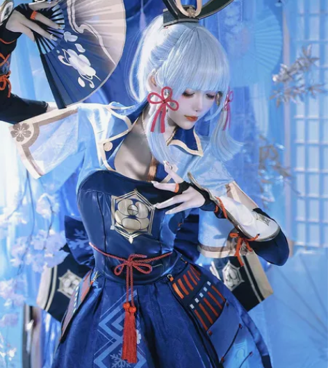 三町目神里绫华COS大全套有扇子 想换其他...