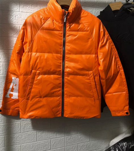 男士橘色轻薄短款款羽绒服特价99元包邮尺码...