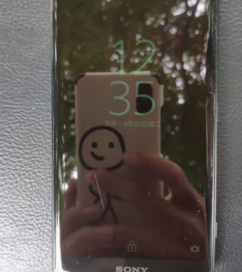 索尼xz2 4+64 日版 成色如图 屏幕...