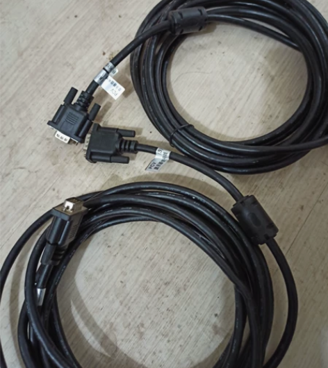 VGA显示器线4-5米长 感兴趣的话点“我...