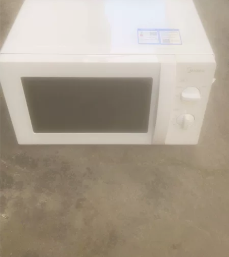 家用的，美的微波炉，全好的，成色九五新，生...