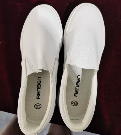 运动白帆布鞋小码内长225 感兴趣的话点“...